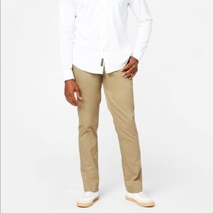 Dockers Athletic Fit Stretch Khaki Pants W34 L30